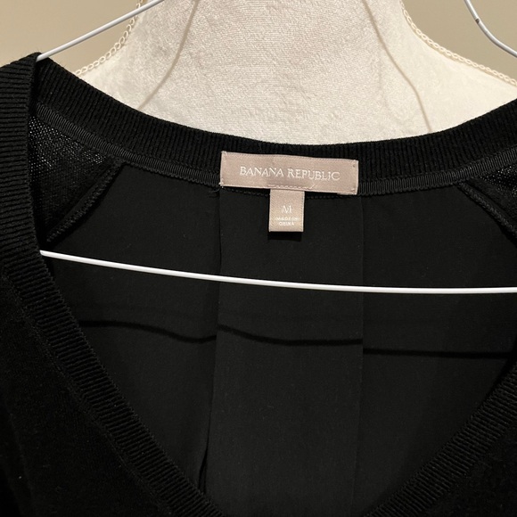 Banana Republic Black V-neck Mixed Media Sweater- M - Picture 2 of 4